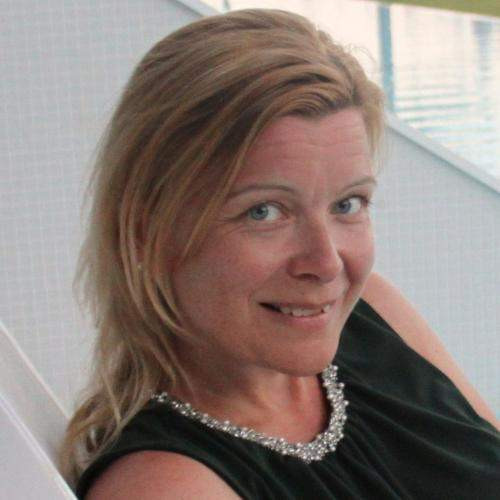 Oon Iiris, iloinen ja vähän höpsö